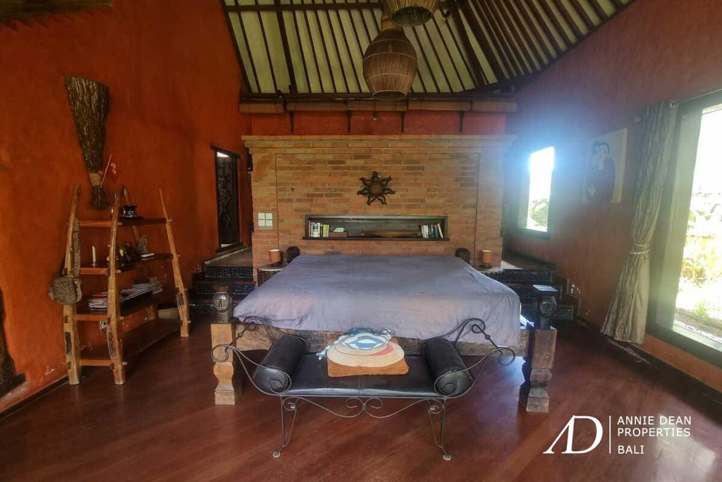 LEASEHOLD (9 Years) | SINGLE-LEVEL VILLA WITH LARGE GARDEN