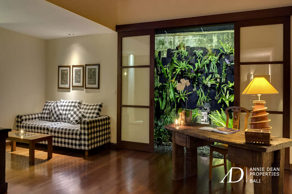 FREEHOLD | ICONIC LUXURY ESTATE WITH 180° OCEAN VIEWS - JIMBARAN