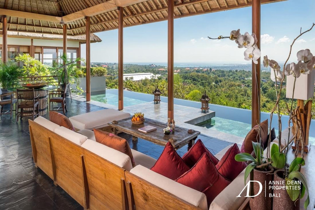 FREEHOLD | ICONIC LUXURY ESTATE WITH 180° OCEAN VIEWS - JIMBARAN