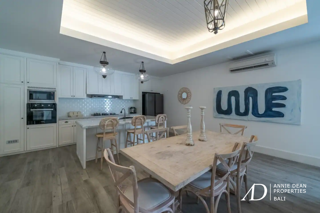 YEARLY RENTAL 3-BEDROOM MEDITERRANEAN-STYLE 