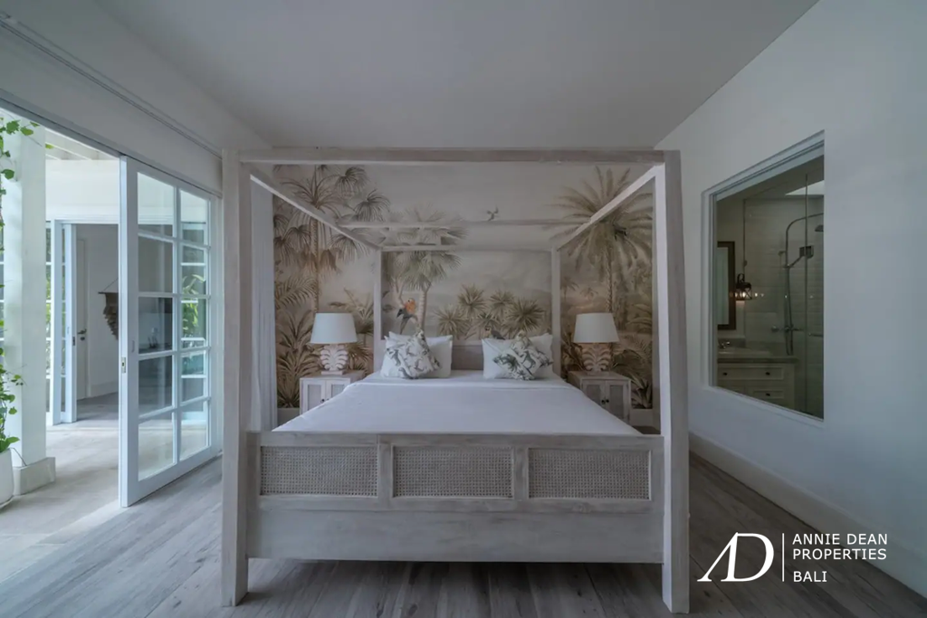 YEARLY RENTAL 3-BEDROOM MEDITERRANEAN-STYLE 