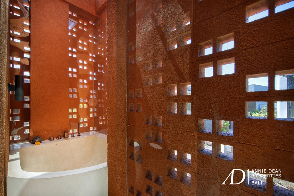 FREEHOLD/LEASEHOLD EARTH VILLA SMART VILLA IN CANGGU