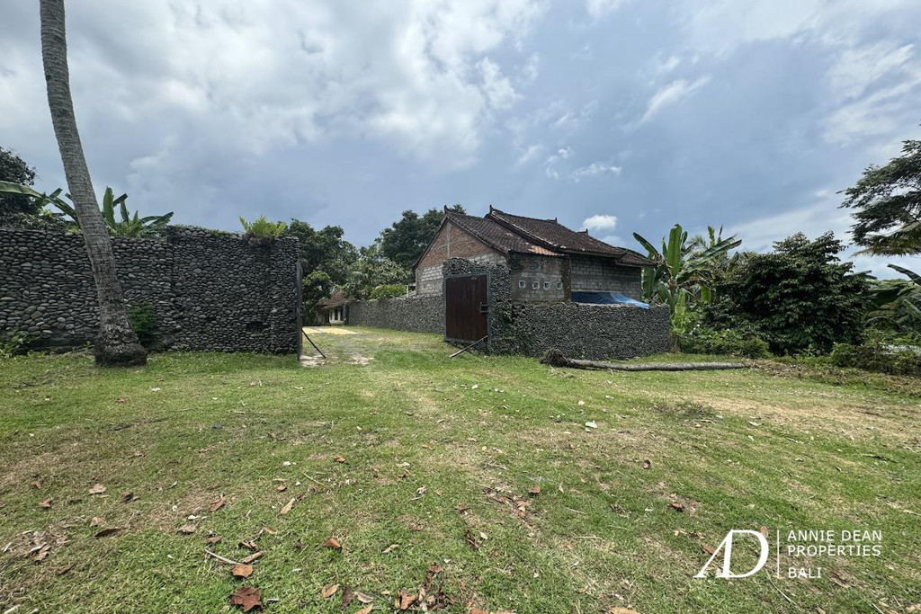 FREEHOLD OCEAN AND RIVER VIEWS LAND IN PULUKAN JEMBRANA 67,9 ARE