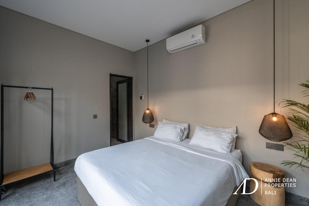 LEASEHOLD SINGLE LEVEL 2-BEDROOM VILLA IN UMALAS