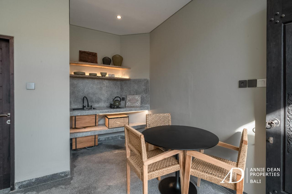 LEASEHOLD SINGLE LEVEL 2-BEDROOM VILLA IN UMALAS