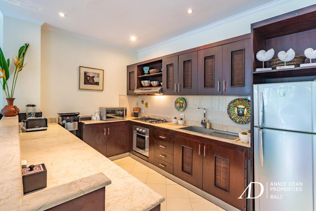 FREEHOLD | 2-BEDROOM VILLA JUST 100M FROM THE BEACH IN SEMINYAK