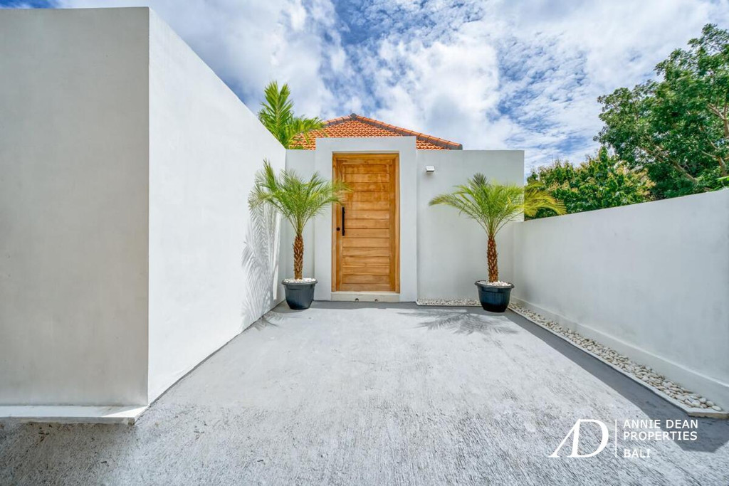 LEASEHOLD BRAND NEW 2-BEDROOM SINGLE-LEVEL VILLA WITH 420 SQM LAND IN UNGASAN