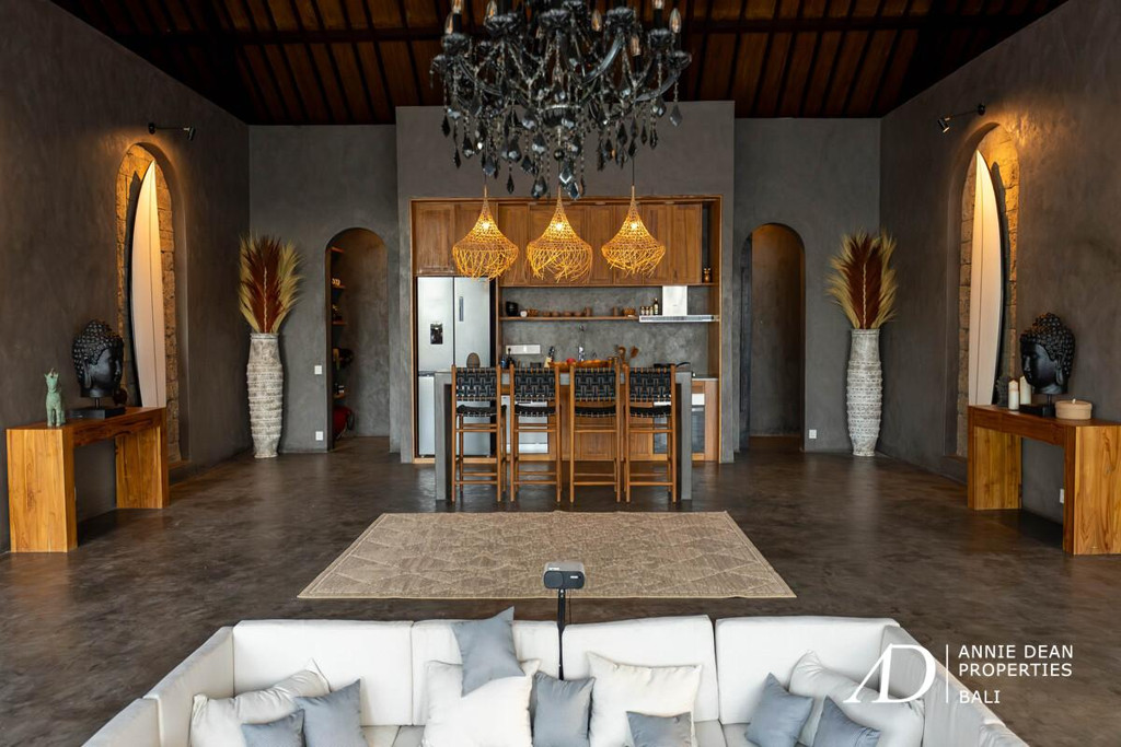 LEASEHOLD | MODERN TROPICAL VILLA WITH SUNKEN LOUNGE IN PRIME JIMBARAN