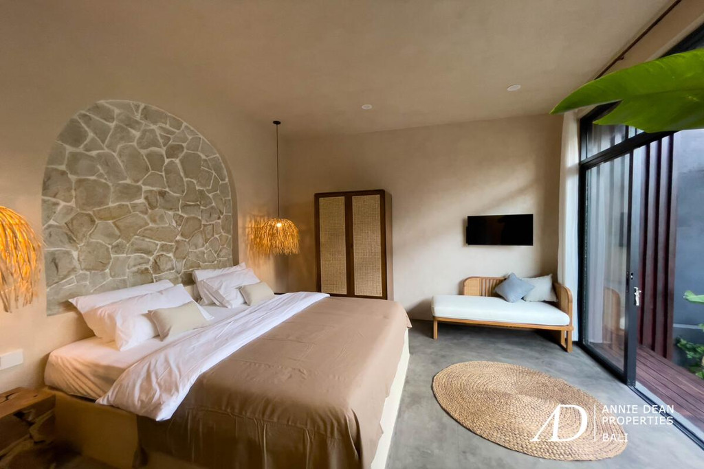 LEASEHOLD | MODERN TROPICAL VILLA WITH SUNKEN LOUNGE IN PRIME JIMBARAN