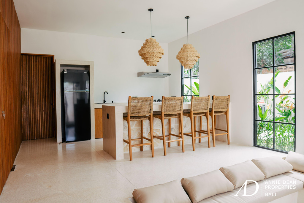 LEASEHOLD BRAND NEW 3 BEDROOM VILLA IN BALANGAN