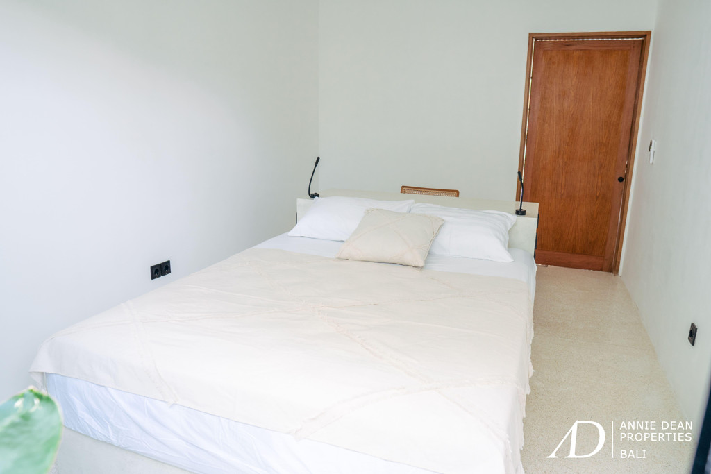 LEASEHOLD BRAND NEW 3 BEDROOM VILLA IN BALANGAN