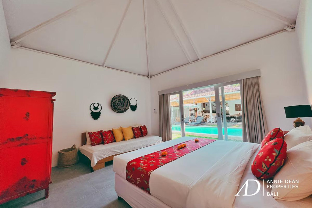 LEASEHOLD (14 YEARS) | JOGLO-STYLE 4-BEDROOM VILLA IN OBEROI SEMINYAK