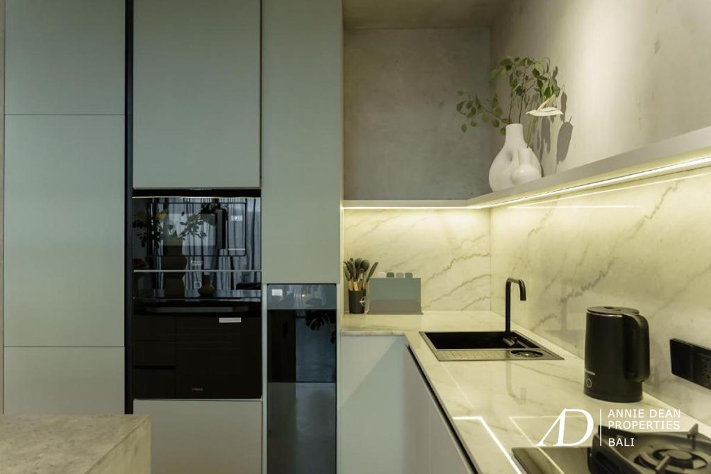 LEASEHOLD | MODERN MINIMALIST 1-BEDROOM APARTMENT IN BABAKAN, CANGGU