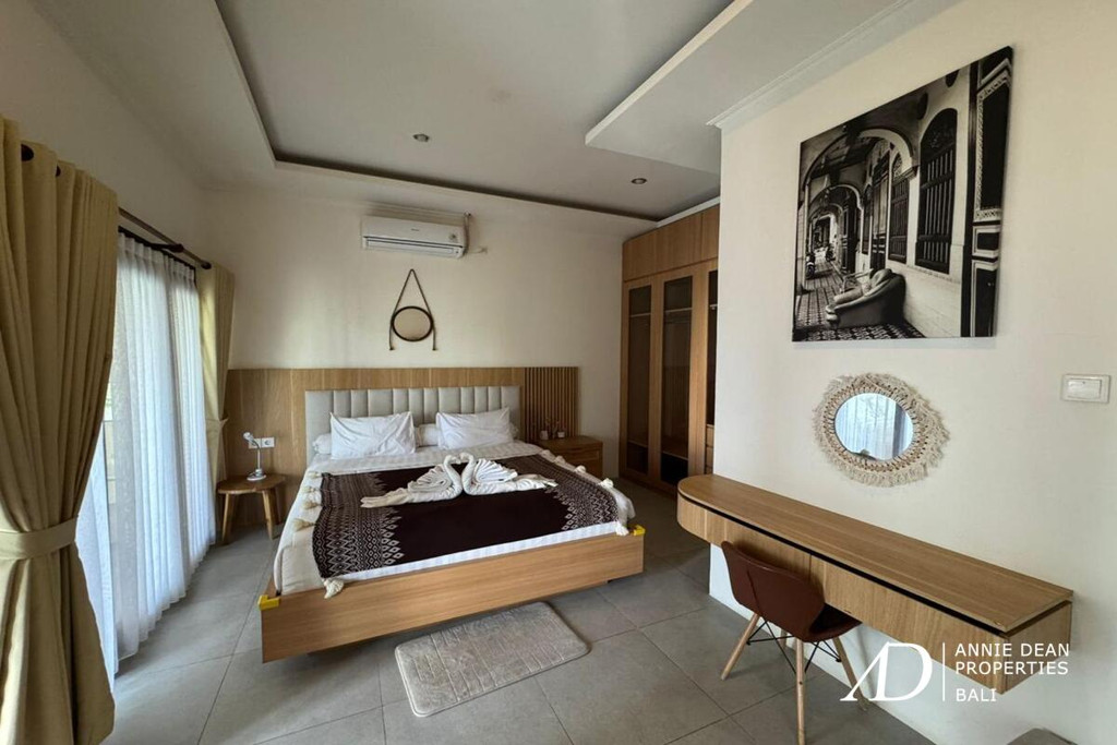 FREEHOLD | TROPICAL STYLE 3-BEDROOM VILLA IN MUNGGU 