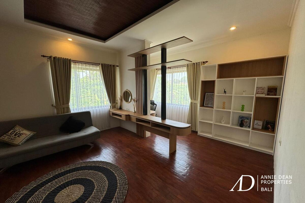 FREEHOLD | TROPICAL STYLE 3-BEDROOM VILLA IN MUNGGU 