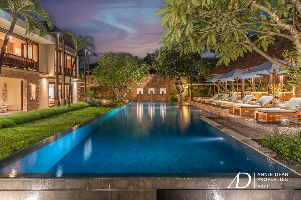 FREEHOLD | LUXURY VILLA WITHIN A PRIVATE COMPOUND IN PRIME SEMINYAK