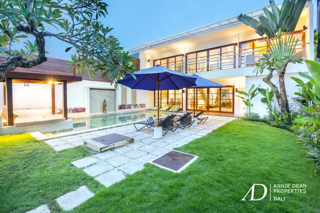 FREEHOLD | FULLY RENOVATED MODERN 3-BEDROOM VILLA IN PRIME SEMINYAK