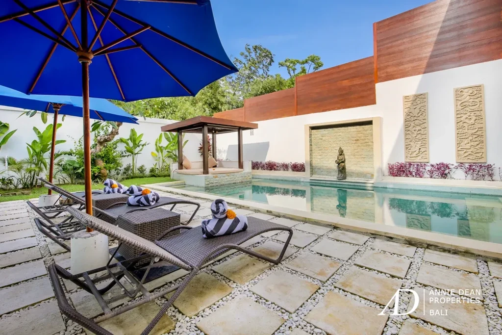 FREEHOLD | FULLY RENOVATED MODERN 3-BEDROOM VILLA IN PRIME SEMINYAK