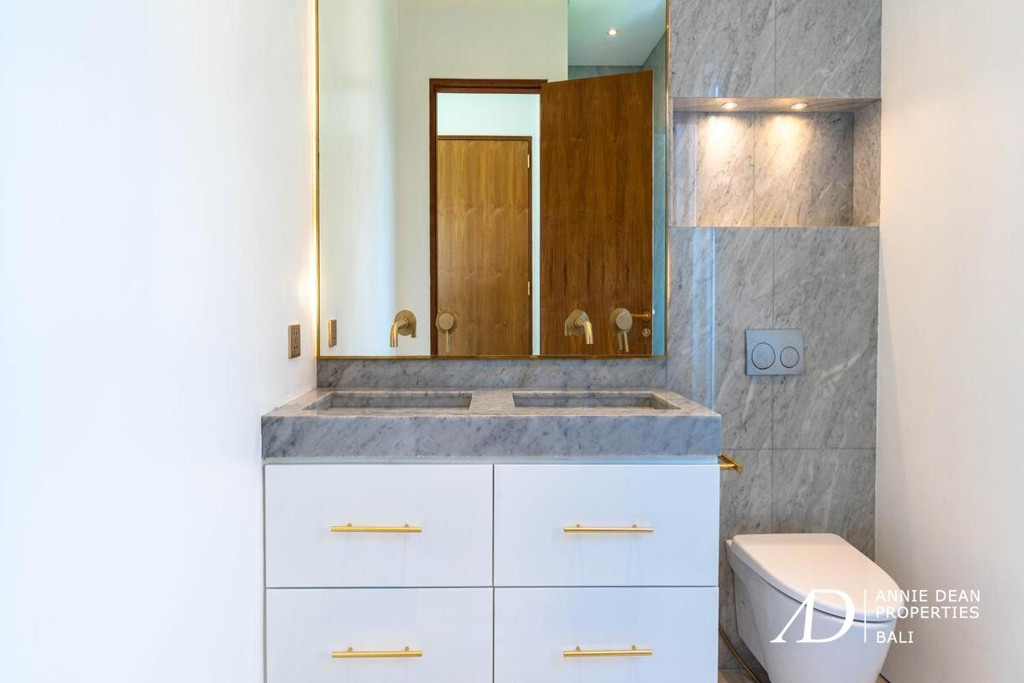 LEASEHOLD | 200M TO THE BEACH - TWO LUXURY VILLAS IN CEMAGI