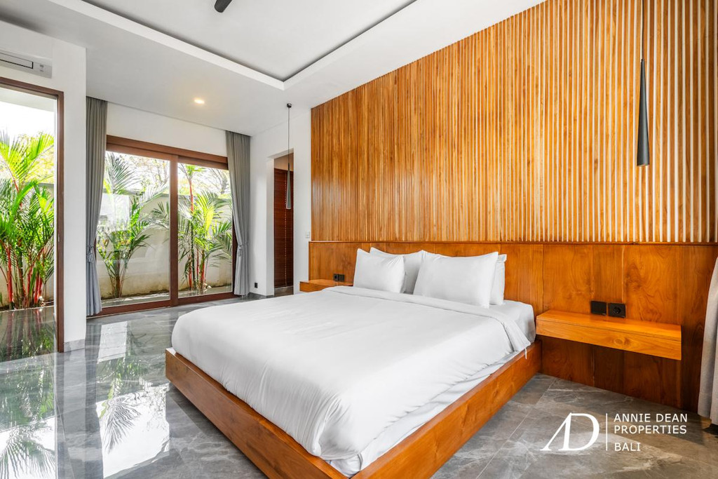 MONTHLY / YEARLY RENTAL | 5-BEDROOM LUXURY VILLA IN CANGGU