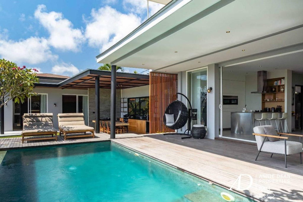 FREEHOLD | MODERN CONTEMPORARY 4-BEDROOM VILLA IN ULUWATU