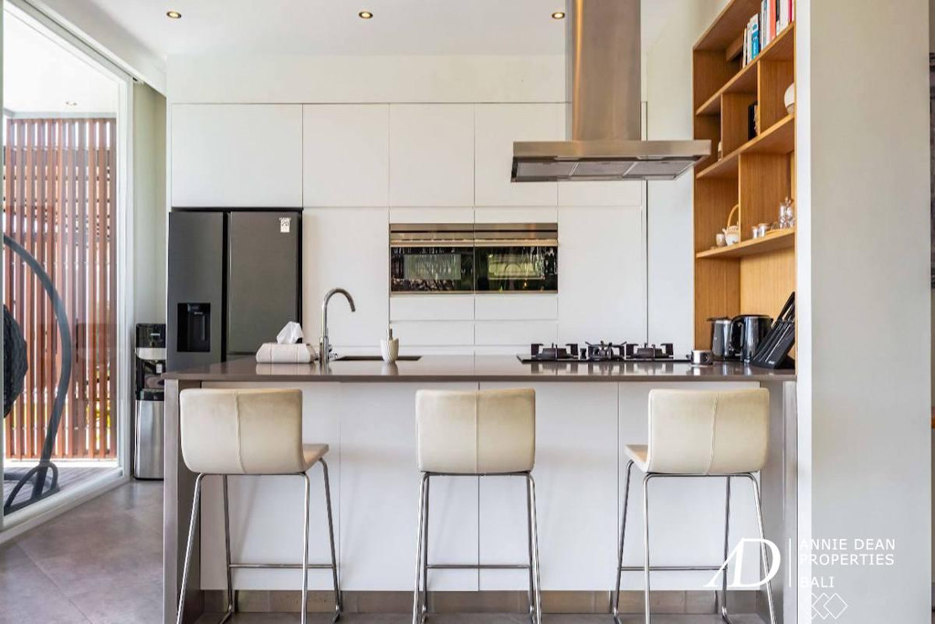 FREEHOLD | MODERN CONTEMPORARY 4-BEDROOM VILLA IN ULUWATU