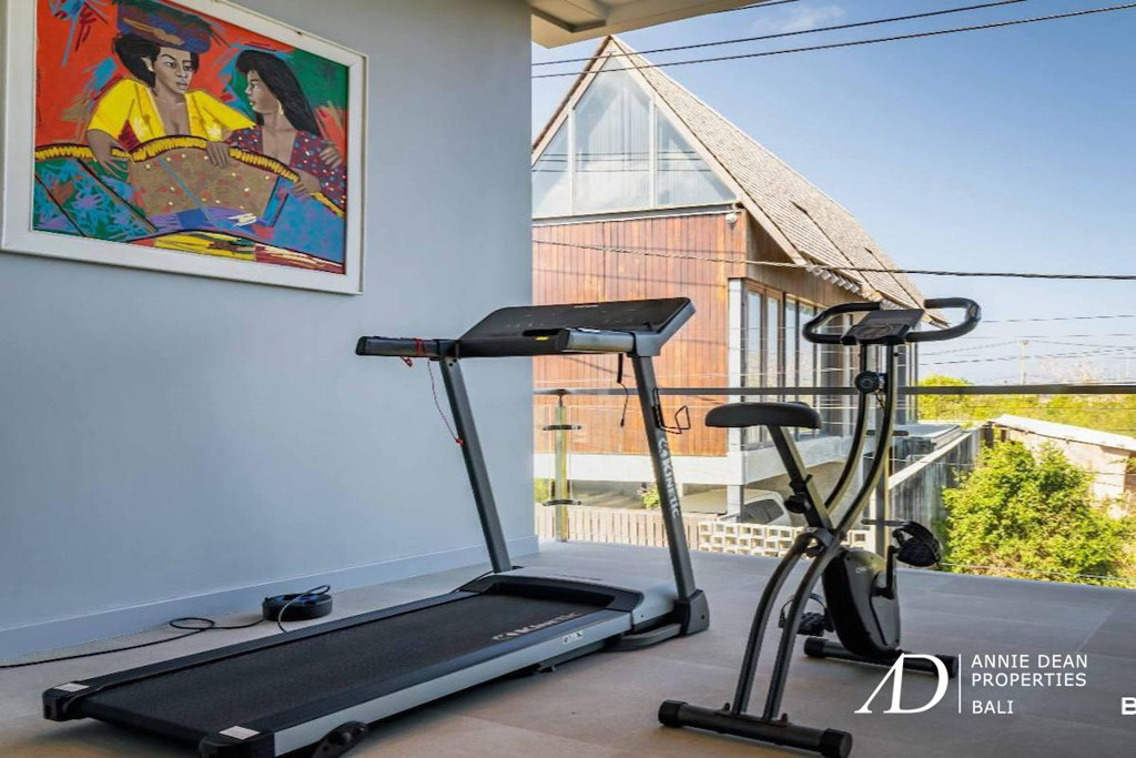 FREEHOLD | MODERN CONTEMPORARY 4-BEDROOM VILLA IN ULUWATU