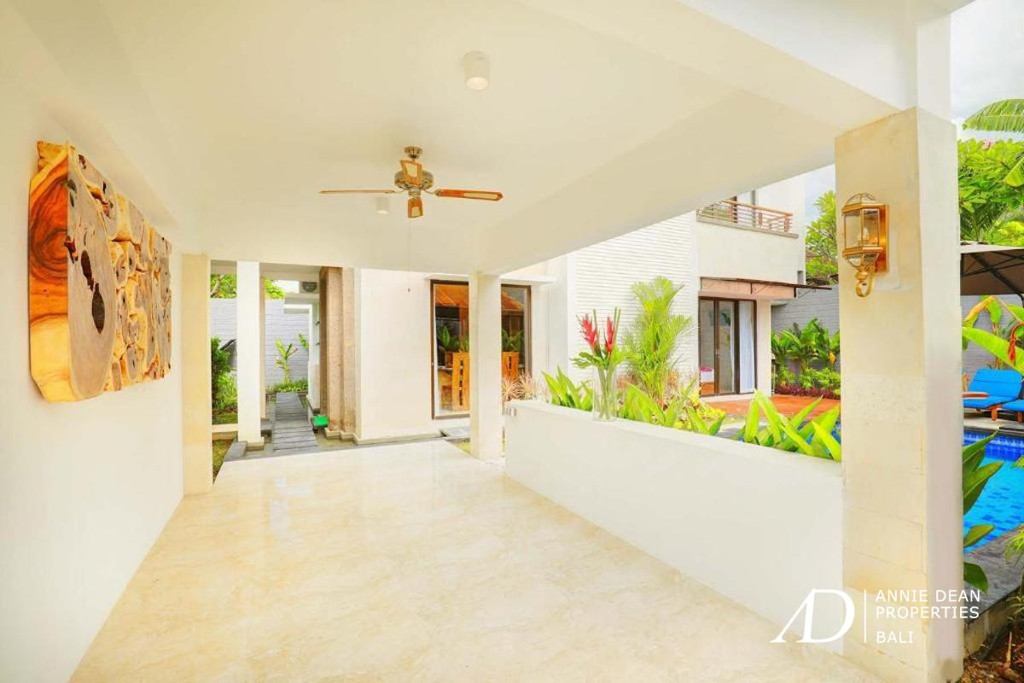 FREEHOLD | MODERN BALINESE-STYLE VILLA IN PETITENGET