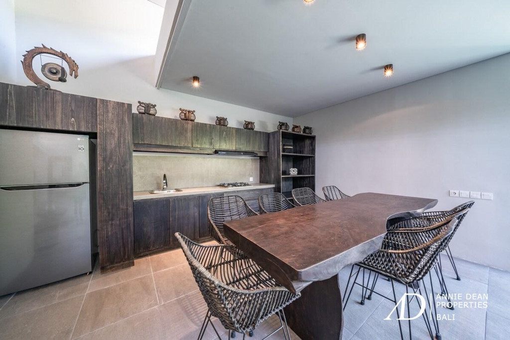 LEASEHOLD | INVESTMENT OPPORTUNITY - 2 MODERN VILLAS (8 BEDROOMS) IN CANGGU