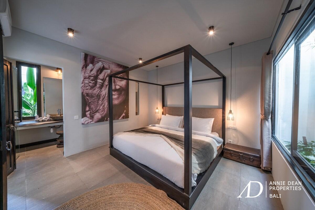 LEASEHOLD | INVESTMENT OPPORTUNITY - 2 MODERN VILLAS (8 BEDROOMS) IN CANGGU