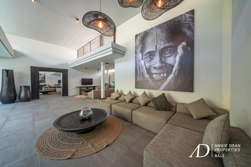 LEASEHOLD | INVESTMENT OPPORTUNITY - 2 MODERN VILLAS (8 BEDROOMS) IN CANGGU