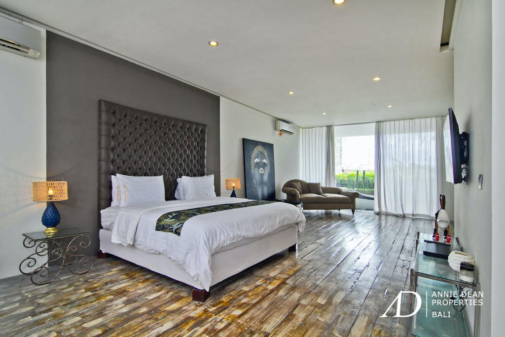 YEARLY RENTAL 3-BEDROOM  VILLA IN PETI TENGET