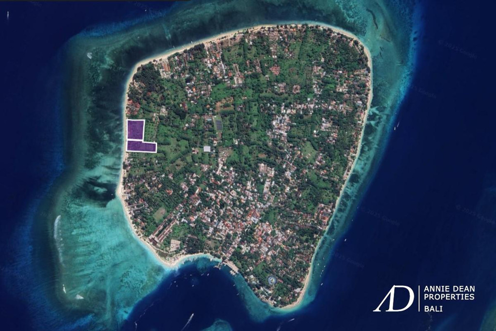 FREEHOLD BEACHFRONT LAND IN GILI AIR-LOMBOK (2.15 HECTARES)
