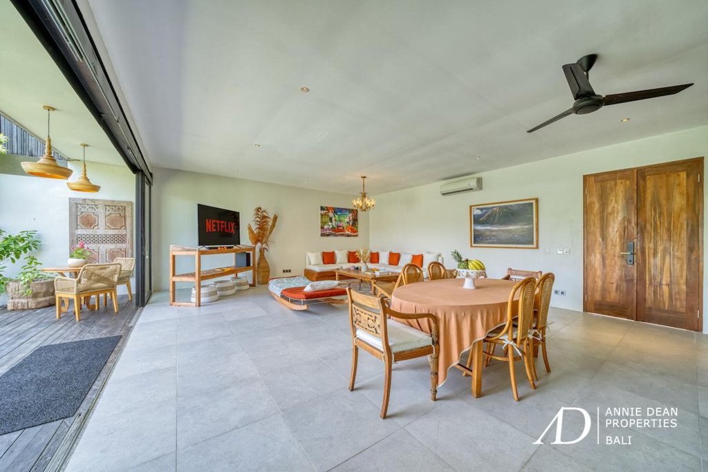 YEARLY RENTAL OF SINGLE LEVEL THREE-BEDROOM VILLA IN UMALAS