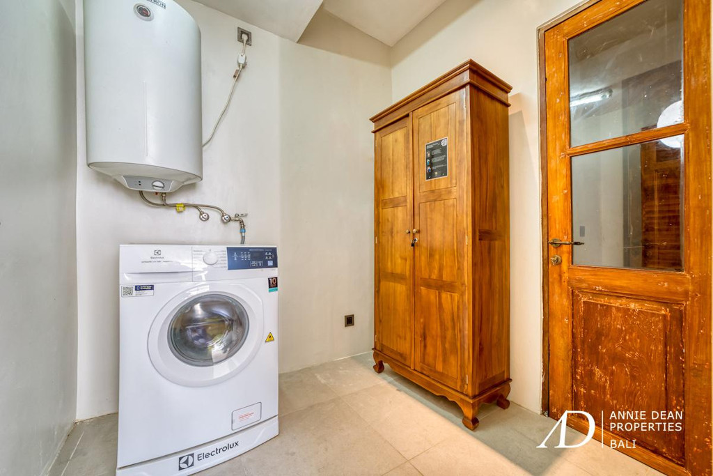 YEARLY RENTAL OF SINGLE LEVEL THREE-BEDROOM VILLA IN UMALAS