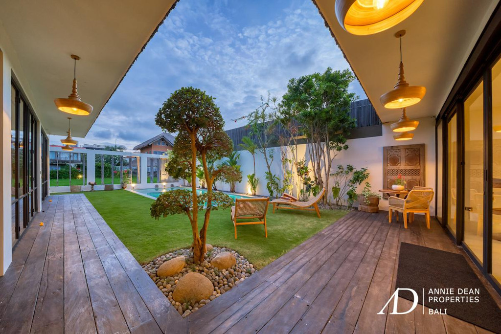 YEARLY RENTAL OF SINGLE LEVEL THREE-BEDROOM VILLA IN UMALAS