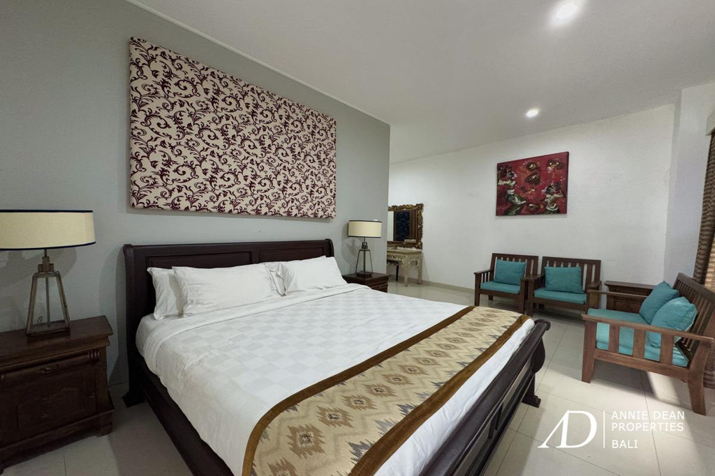 FREEHOLD 3 MODERN BALINESE VILLAS FOR SALE IN PRIME KUNTI, SEMINYAK