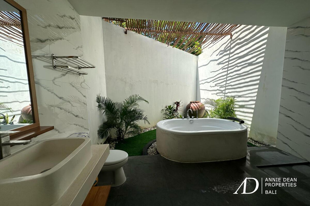 YEARLY RENTAL | ELEGANT 3-BEDROOM VILLA IN PRIME UMALAS 