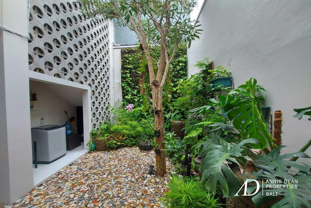 YEARLY RENTAL | 3-BEDROOM VILLA IN BIDADARI SEMINYAK