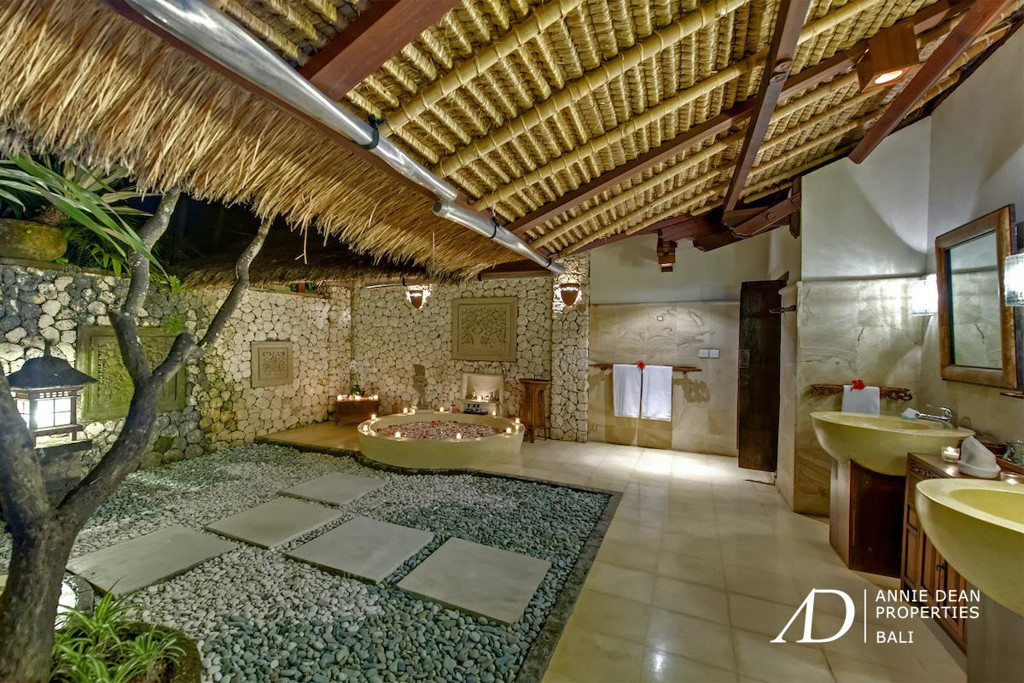 FREEHOLD | LAST LARGE BEACHFRONT ESTATE IN PERERENAN, CANGGU