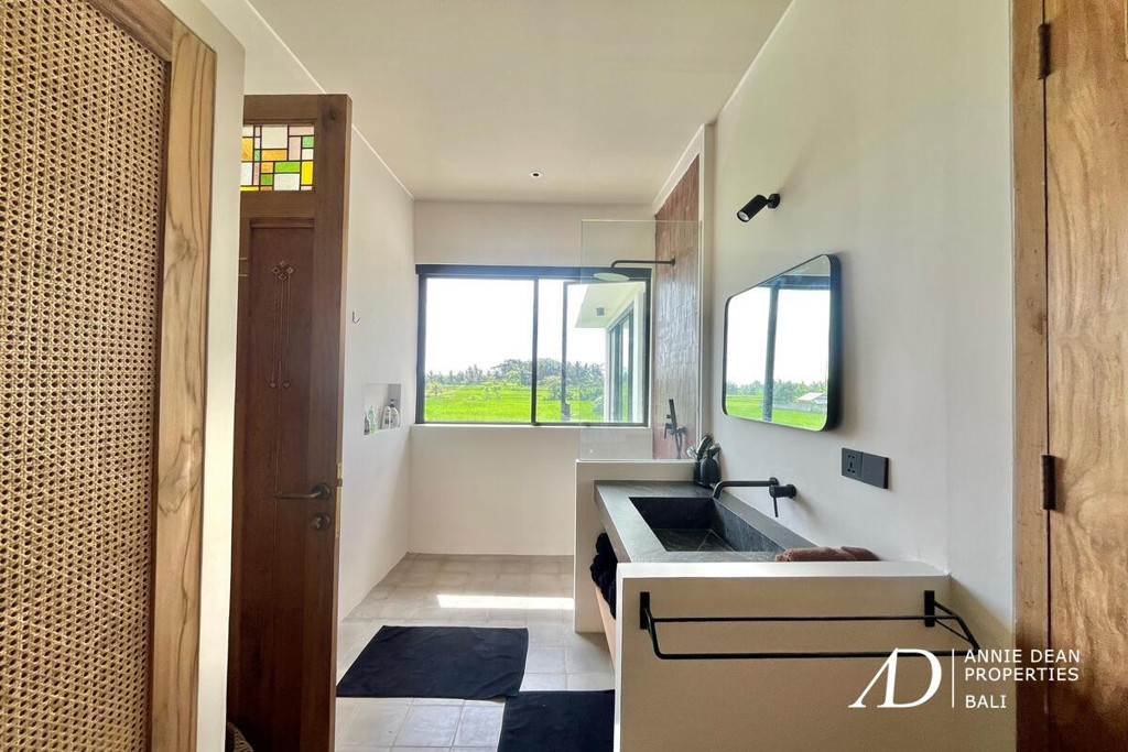 LEASEHOLD 2 BEDROOM VILLA WITH RICEFIELD VIEW IN KABA KABA