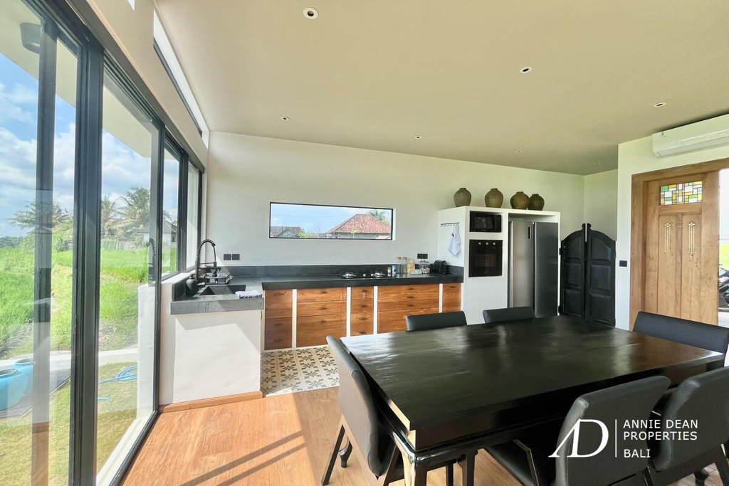 LEASEHOLD 2 BEDROOM VILLA WITH RICEFIELD VIEW IN KABA KABA