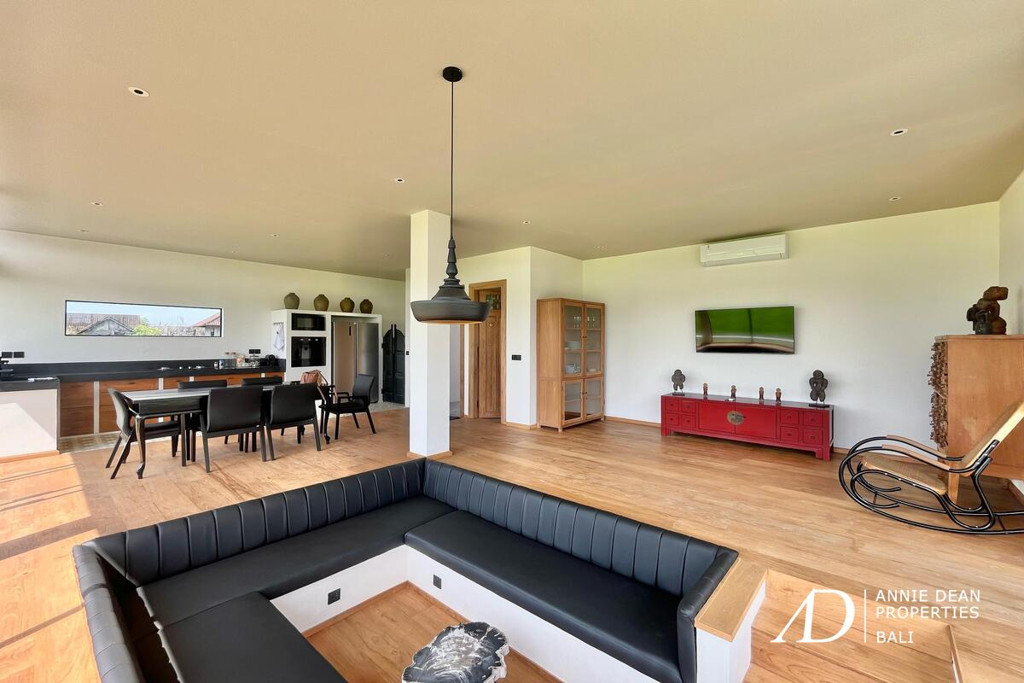 LEASEHOLD 2 BEDROOM VILLA WITH RICEFIELD VIEW IN KABA KABA