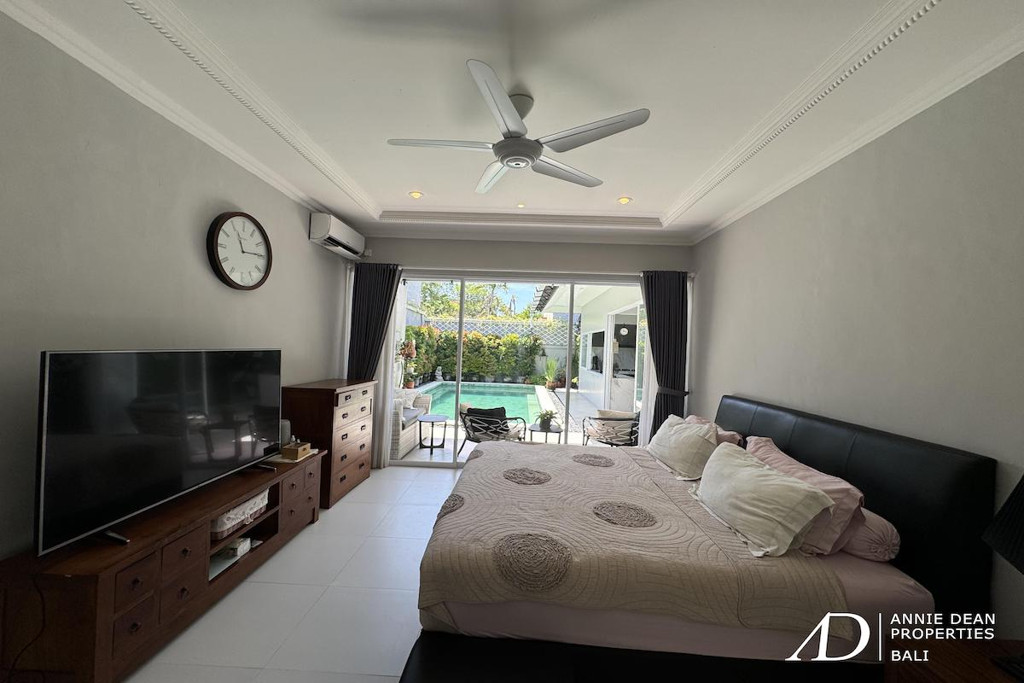 YEARLY RENTAL: SINGLE-LEVEL FAMILY HOME BY THE BEACH IN SANUR