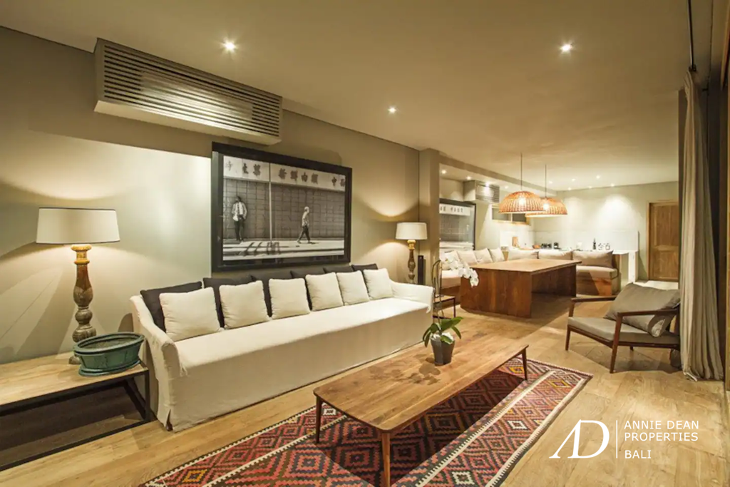 YEARLY RENTAL: 5-BEDROOM VILLA IN CANGGU