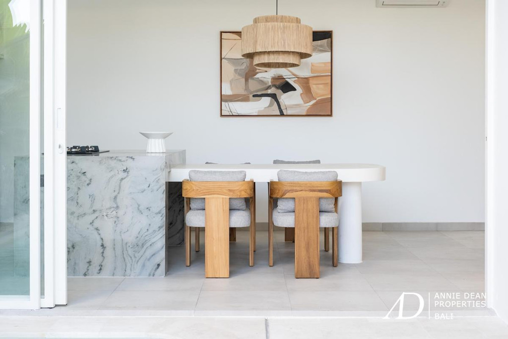 LEASEHOLD | CHARMING 2-BEDROOM VILLA IN TUMBAK BAYUH, CANGGU