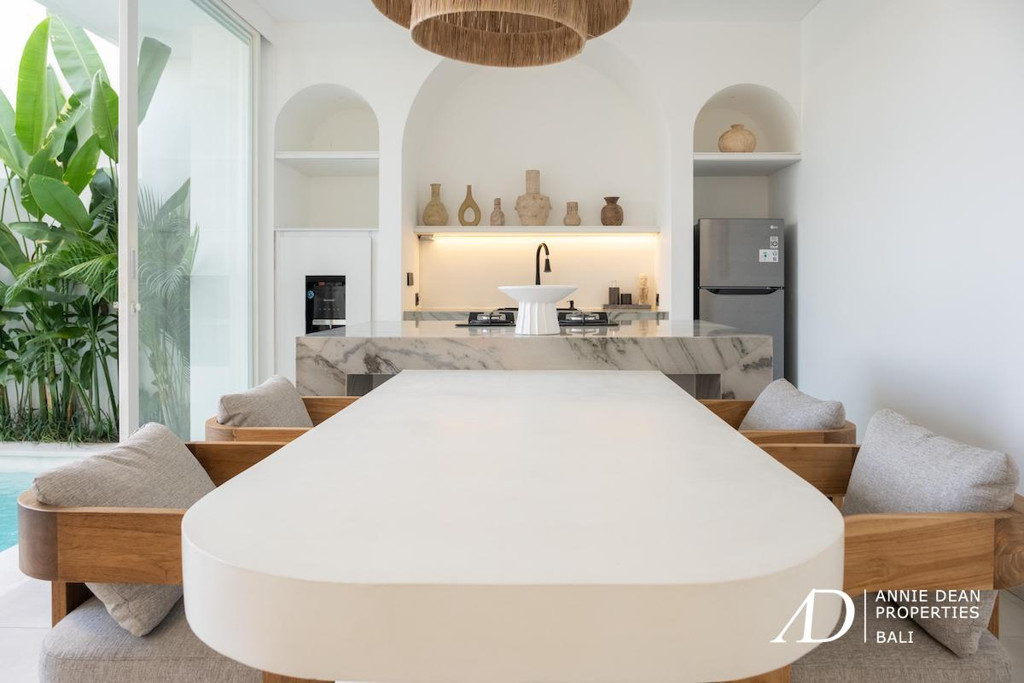 LEASEHOLD | CHARMING 2-BEDROOM VILLA IN TUMBAK BAYUH, CANGGU