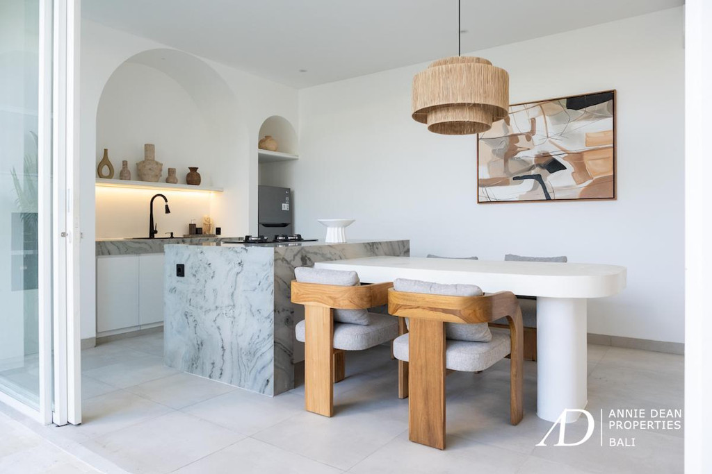 LEASEHOLD | CHARMING 2-BEDROOM VILLA IN TUMBAK BAYUH, CANGGU