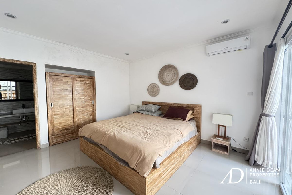 YEARLY RENTAL VILLA IN THE PRIME KEROBOKAN AREA