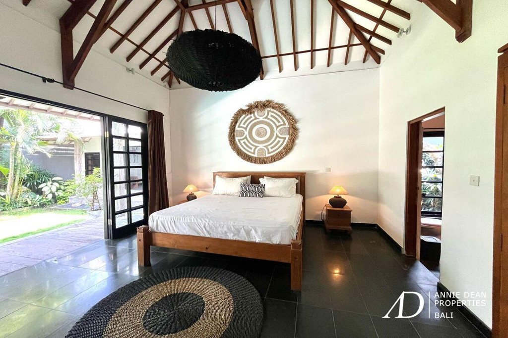 YEARLY RENTAL 3 BEDROOM VILLA IN UMALAS